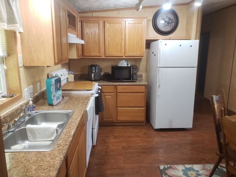 Fully equipped kitchen