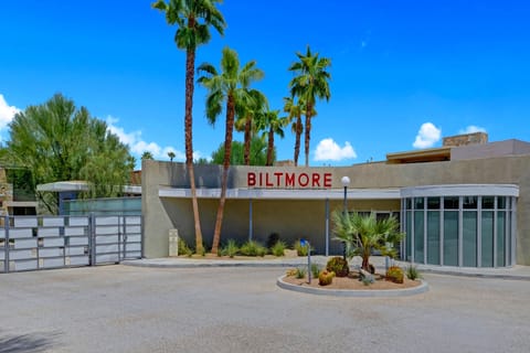 K0376 - Biltmore Chic - South Palm Springs