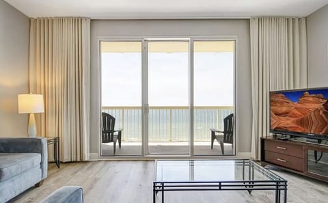 Watch tv and the view at the same time 