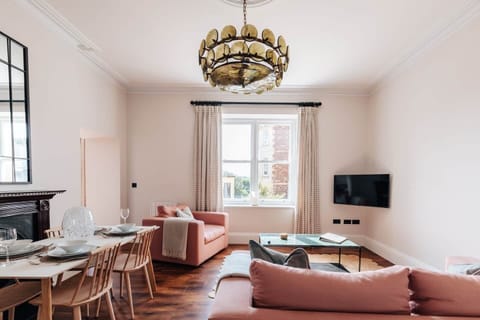 Redland Suites - Apartment 3 WEB (2 of 22)