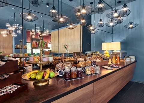 Daily buffet breakfast for a fee