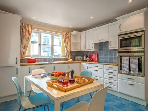 Kitchen area | Haven’s Rest, Little Haven