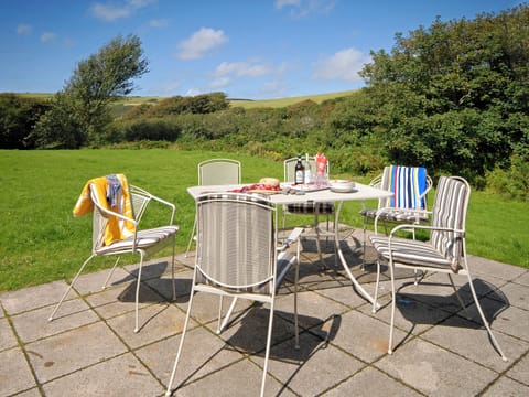 Outdoor area | The Burgage, Nolton Haven, Pembrokeshire coast