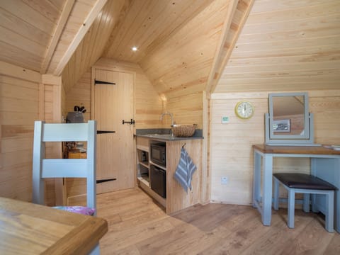 Interior | Dol y Mynydd (The Mountain Meadow) - Mountain Meadow Cabins, Abergele