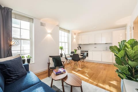 Apartment (1 Bedroom) | Living area