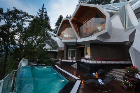Outdoor pool, pool umbrellas, sun loungers