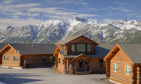 CH 13 Bandit Way, Exterior, 3