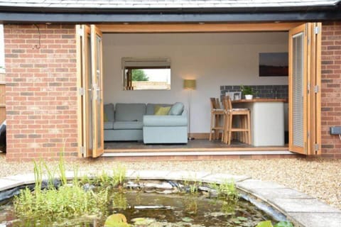 Cottage | Balcony