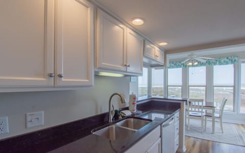 Condo, Multiple Beds, Kitchen, Ocean View | Private kitchen | Coffee/tea maker