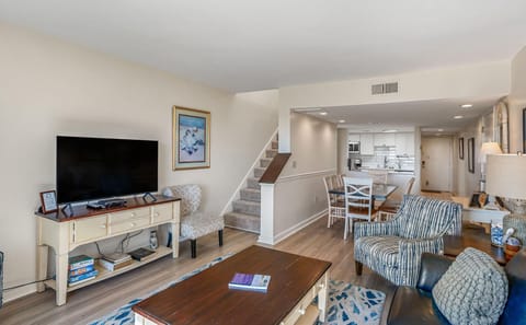 House, Multiple Beds, Kitchen, Ocean View | Living area