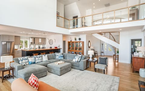 House, Multiple Beds, Kitchen, Ocean View | Living area