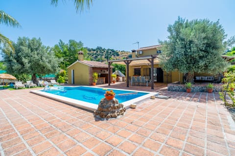 Rural house with pool in Coín