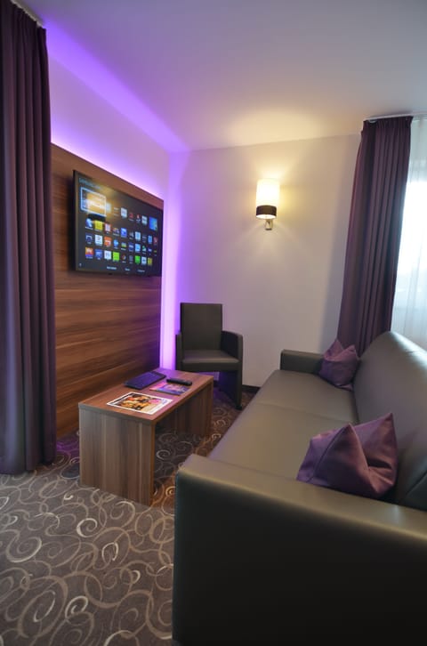 Premium Room | 1 bedroom, premium bedding, pillowtop beds, in-room safe