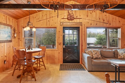 Elk Cabin: a delightful and peaceful retreat on the foothill of Mt. Rainier.