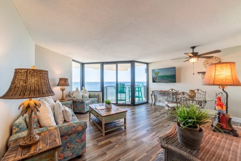 Welcome to Sunbird 1104E "Flamingo Palms"