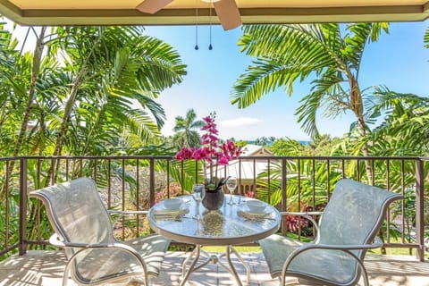 Condo, 1 King Bed with Sofa bed (Kahaluu Bay Villas #103) | Outdoor dining