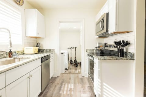 Fully equipped kitchen!