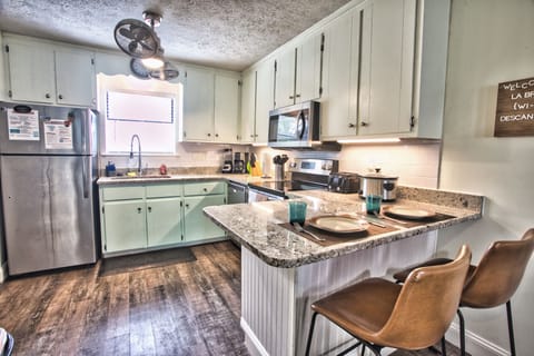 2 stools at the bar for breakfast