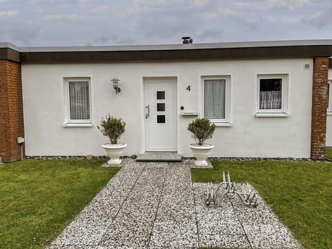 Building, Plant, Window, Cloud, Sky, Land Lot, House, Door, Grass, Flowerpot