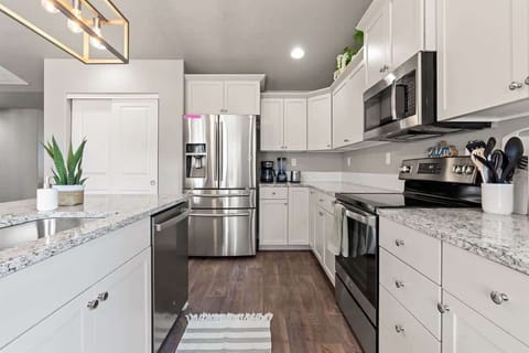 Fully stocked Kitchen