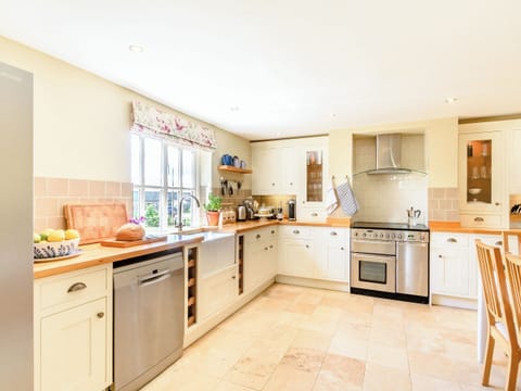 Kitchen/diner | Limber Wold House, Great Limber