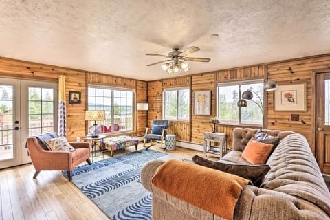Grand Lake Vacation Rental | 3BR | 2BA | Stairs Required | 1,976 Sq Ft