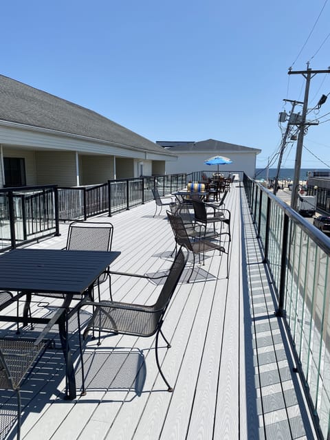 Sundeck