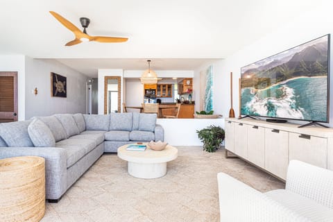 Condo, 2 Bedrooms | Living area | Smart TV