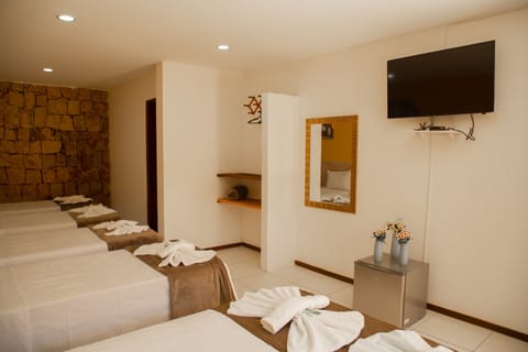 Grand Room | Free WiFi