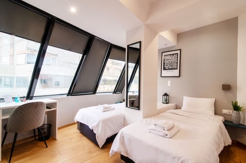 Suite | Egyptian cotton sheets, premium bedding, down comforters, in-room safe