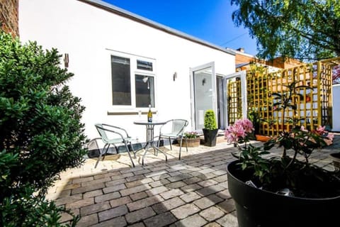 A courtyard space which catches the sun that is in the centre of Easingwold.