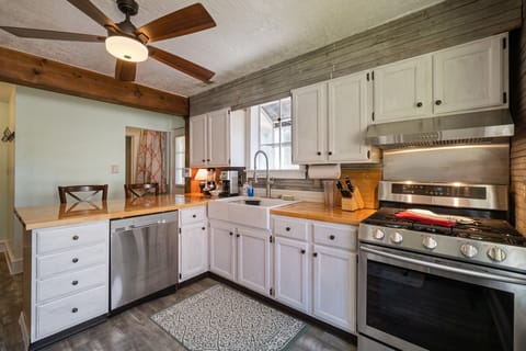 Room, Indoors, Kitchen, Ceiling Fan, Kitchen Island
