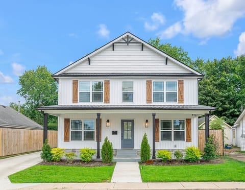 Charming new farmhouse featuring modern design with rustic touches. Enjoy bright open spaces, cozy furnishings, and a warm, welcoming atmosphere perfect for relaxing and creating lasting memories with family and friends.