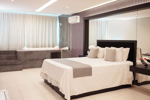Presidential Room | Minibar, individually decorated, desk, laptop workspace