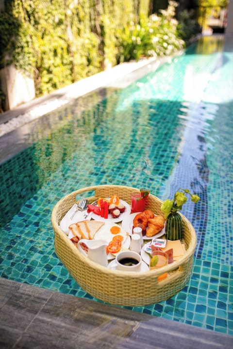 Outdoor pool, sun loungers
