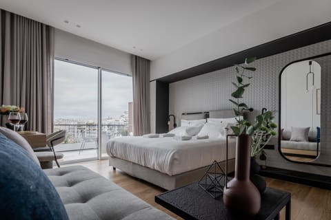 Exclusive Studio Suite | Premium bedding, pillowtop beds, minibar, individually decorated