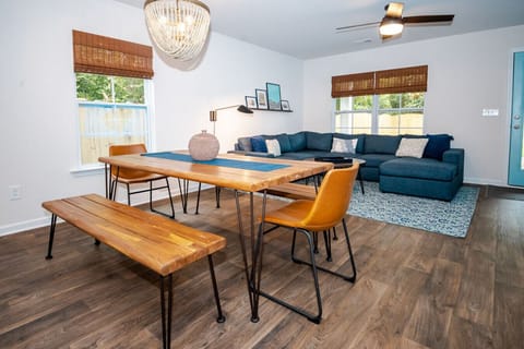 Plenty of seating for all!