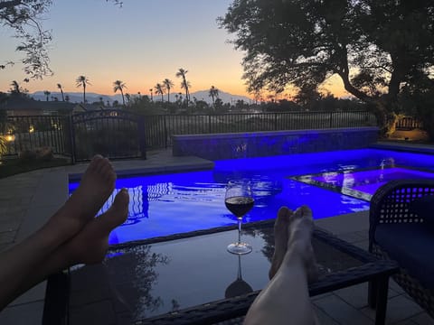 Enjoying another endless Indio sunset over the golf course and mountains