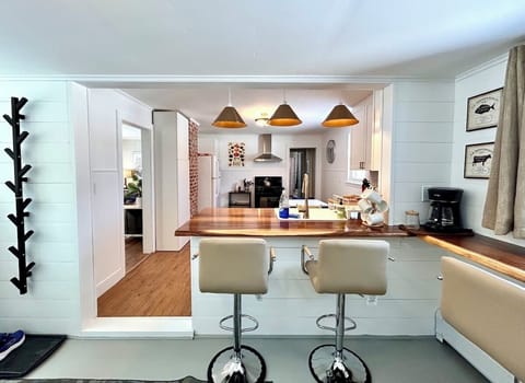Counter seating
