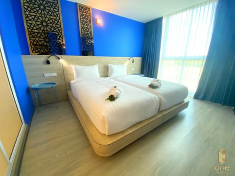 Standard Twin Room | Desk, free WiFi, bed sheets