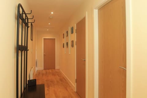 Your own entrance hall with hanging space