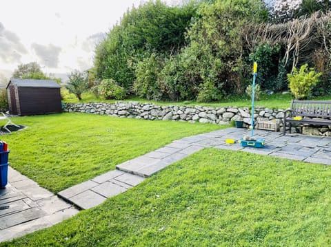 Cottage | Property grounds