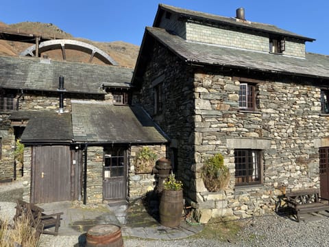 Pelton Wheel Mountain Cottage in Coppermines Valley Lake District