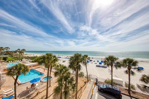 Direct, oceanfront corner, balcony views of ocean and inter coastal 