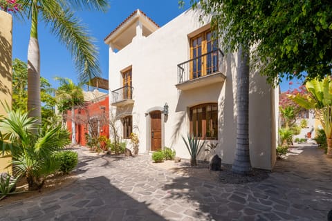 Casa Lundy Full equipped, balcony, Tower view, a/c