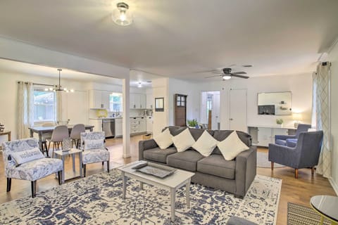Brenham Vacation Rental | 3BR | 2BA | 1,750 Sq Ft | 2 Steps Required