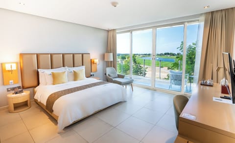 Premium Room | Premium bedding, minibar, in-room safe, desk