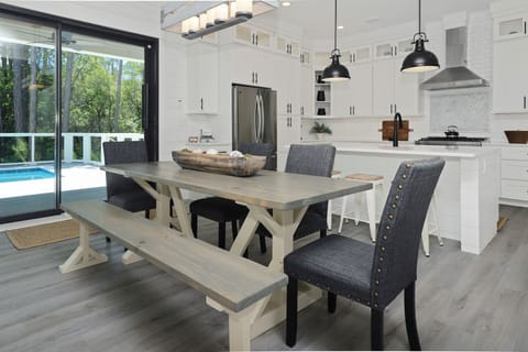 Sonshine by the Sea - Seagrove Beach - First Floor - Dining/Kitchen Area