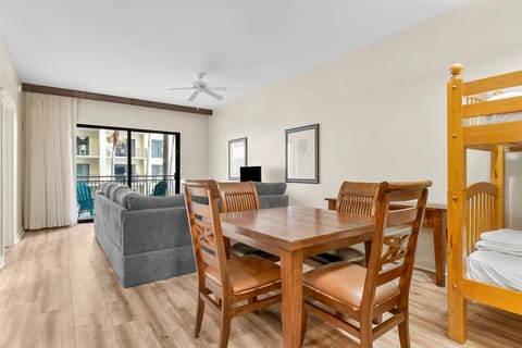 4-15100 Front Beach Rd 508-14