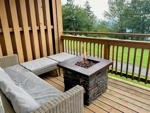 Private Deck, Fire Pit